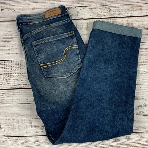 Levi Strauss Slim cuffed crop blue jeans Size 8 - Picture 10 of 16